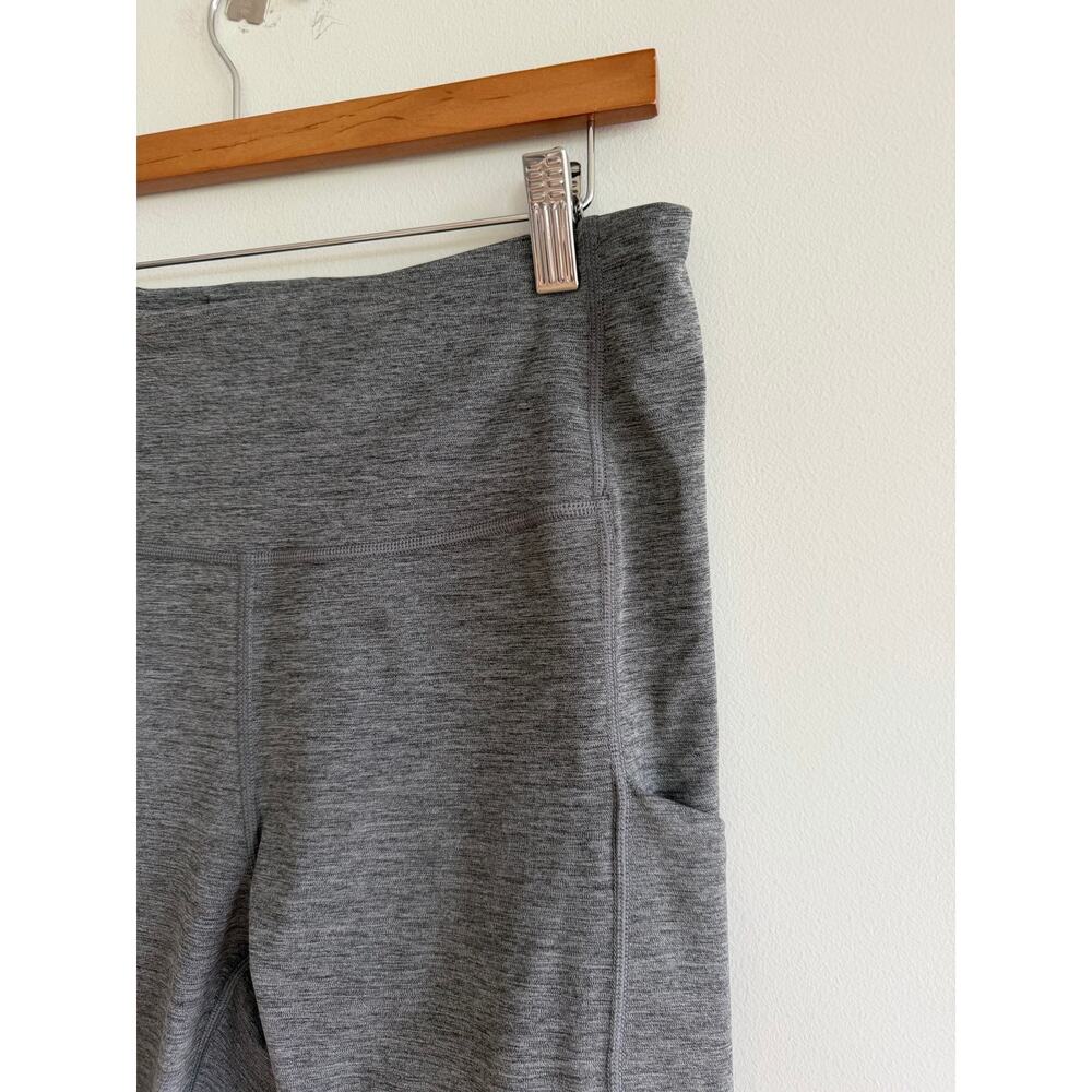 Athleta Ultimate Stash 9" High Rise Pull On Activewear Shorts Gray M - Picture 3 of 8
